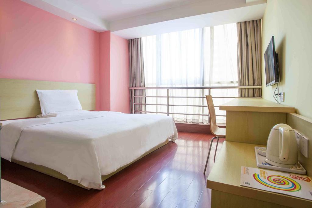 7Days Inn Nanchang North Railway Station Square Oda fotoğraf