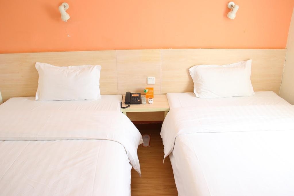 7Days Inn Nanchang North Railway Station Square Dış mekan fotoğraf